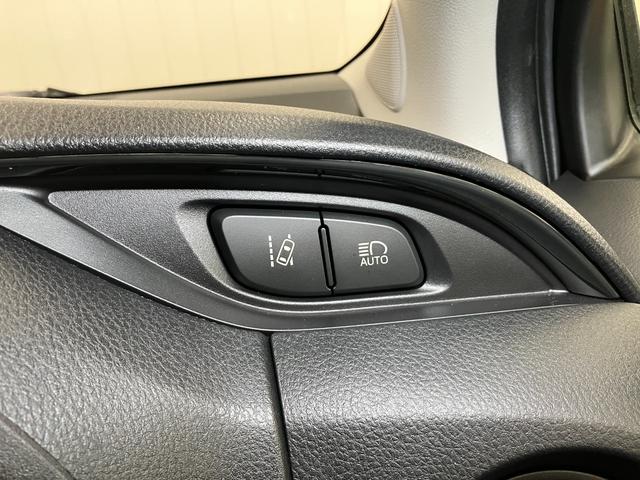 ヴィッツ ハイブリッドＦ　ハイブリッド車　Ｂカメラ　安全運転支援システム　ＥＴＣ　ドラレコ　運転席シートヒーター　ステアリングスイッチ　オートエアコン　Ｐスタート　エコモード　オートハイビーム　電動格納ミラー　キーフリー（20枚目）