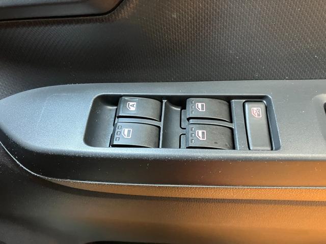 ミライース Ｌ　ＳＡＩＩＩ　サポカーＳワイド適合　ＥＴＣ　エアコン　Ｂカメラ　コーナーセンサー　光軸調整ダイヤル　オートハイビーム　アイドリングストップ　横滑り防止機能　誤発進抑制機能　パワーウインドウ　キーレス（16枚目）