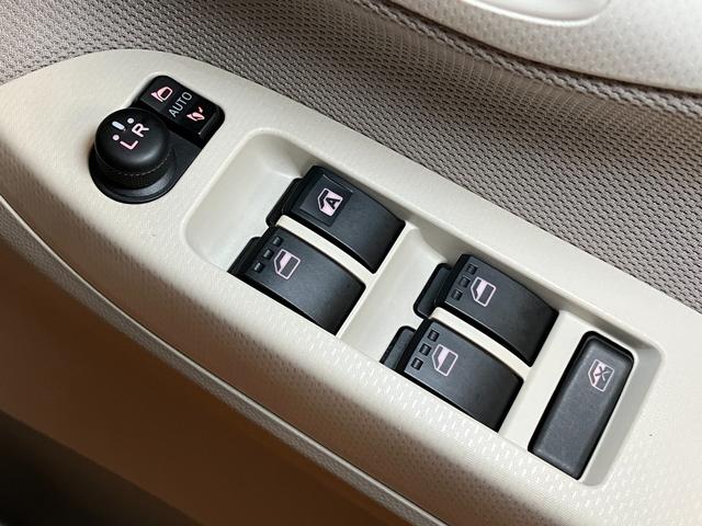 ムーヴ Ｘ　ＳＡＩＩＩ　サポカーＳワイド適合　Ｂカメラ　ＵＳＢ接続端子　ＥＴＣ　ドラレコ　ステアリングスイッチ　運転席シートヒーター　横滑り防止機能　誤発進抑制機能　光軸調整ダイヤル　電動格納ミラー　キーフリー（16枚目）