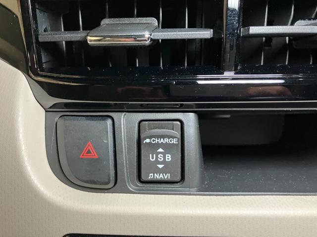 ムーヴ Ｘ　ＳＡＩＩＩ　サポカーＳワイド適合　Ｂカメラ　ＵＳＢ接続端子　ＥＴＣ　ドラレコ　ステアリングスイッチ　運転席シートヒーター　横滑り防止機能　誤発進抑制機能　光軸調整ダイヤル　電動格納ミラー　キーフリー（18枚目）