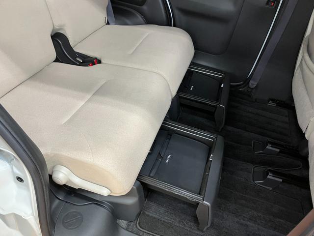 ムーヴキャンバス Ｘリミテッドメイクアップ　ＳＡＩＩＩ　サポカーＳワイド適合　Ｂカメラ　ドラレコ　ＥＴＣ　ステアリングスイッチ　ＵＳＢ接続端子　両側オートスライドドア　置きラクボックス　Ｐスタート　アイドリングストップ　電動格納ミラー　キーフリー（22枚目）