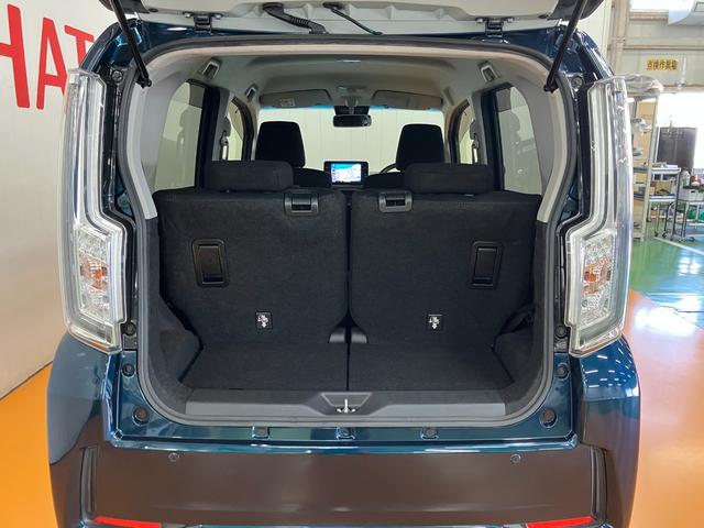 ムーヴ カスタム XリミテッドII SAIII サポカーSワイド適合 パノラマモニター対応 ステアリングスイッチ USB接続端子 ETC Pスタート 運転席シートヒーター アイドリングストップ 誤発進抑制機能 オートハイビーム キーフリー(10枚目)