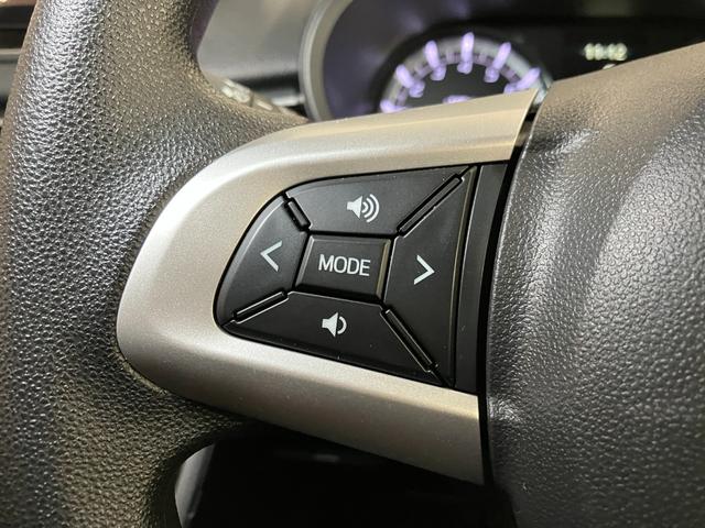 ムーヴ カスタム XリミテッドII SAIII サポカーSワイド適合 パノラマモニター対応 ステアリングスイッチ USB接続端子 ETC Pスタート 運転席シートヒーター アイドリングストップ 誤発進抑制機能 オートハイビーム キーフリー(16枚目)