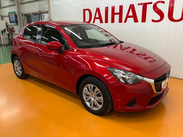 デミオ １３Ｓ　衝突被害軽減ブレーキシステム　ステアリングスイッチ　ＵＳＢ接続端子　アクセサリーソケット　Ｐスタート　ＥＴＣ　光軸調整ダイヤル　横滑り防止装置　電動格納ミラー　キーフリー（7枚目）