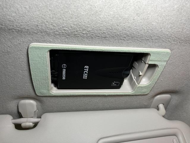 デミオ １３Ｓ　衝突被害軽減ブレーキシステム　ステアリングスイッチ　ＵＳＢ接続端子　アクセサリーソケット　Ｐスタート　ＥＴＣ　光軸調整ダイヤル　横滑り防止装置　電動格納ミラー　キーフリー（17枚目）