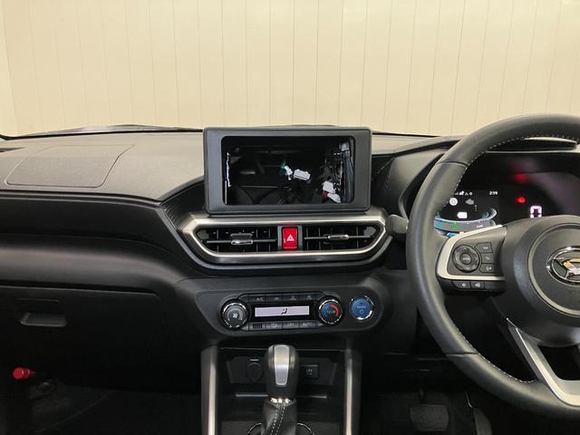 ロッキー プレミアムＧ　ＨＥＶ　サポカーＳワイド適合　ハイブリッド車　電動パーキングブレーキ　ＵＳＢ接続端子　ステアリングスイッチ　全車速追従機能付ＡＣＣ　シートヒーター　Ｓ－ペダル　コーナーセンサー　Ｂカメラ　キーフリー（12枚目）