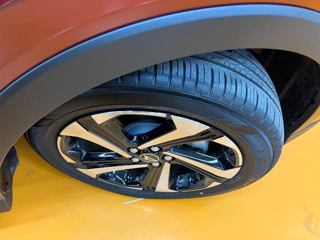 ロッキー プレミアムＧ　ＨＥＶ　サポカーＳワイド適合　ハイブリッド車　電動パーキングブレーキ　ＵＳＢ接続端子　ステアリングスイッチ　全車速追従機能付ＡＣＣ　シートヒーター　Ｓ－ペダル　コーナーセンサー　Ｂカメラ　キーフリー（29枚目）