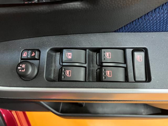 ルーミー カスタムＧ　衝突被害軽減ブレーキシステム　ドラレコ　両側オートスライドドア　クルーズコントロール　Ｂカメラ　ステアリングスイッチ　Ｐスタート　コーナーセンサー　オートハイビーム　キーフリー（20枚目）