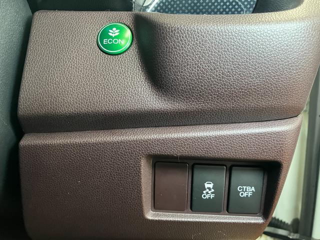 Ｎ－ＷＧＮカスタム Ｇ・Ａパッケージ　衝突被害軽減ブレーキシステム　ドラレコ　ステアリングスイッチ　クルーズコントロール　Ｐスタート　ＥＴＣ　ＥＴＣ　電動格納ミラー　キーフリー（18枚目）