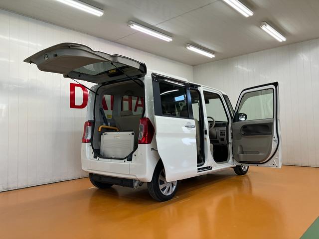 タント スローパー X SAIII リヤシート付仕様 福祉車両 車いす乗車 サポカーSワイド適合 ミラクルオープンドア 片側オートスライドドア 電動ウインチ USB接続端子 ステアリングスイッチ Pスタート オートハイビーム 運転席シートヒーター(9枚目)
