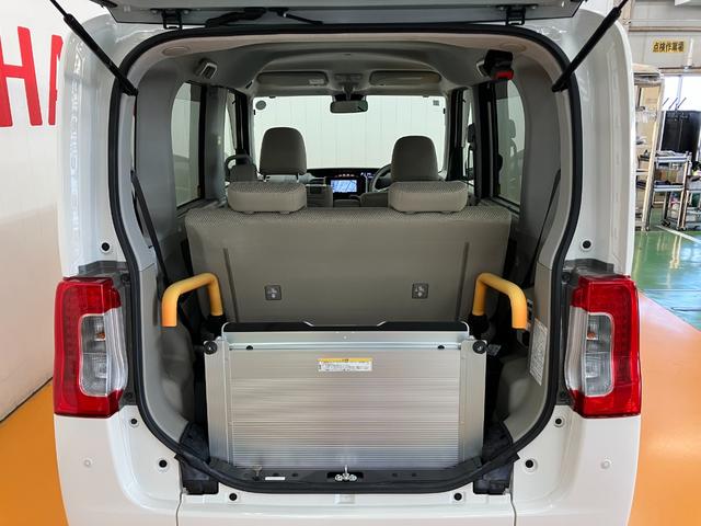 タント スローパー X SAIII リヤシート付仕様 福祉車両 車いす乗車 サポカーSワイド適合 ミラクルオープンドア 片側オートスライドドア 電動ウインチ USB接続端子 ステアリングスイッチ Pスタート オートハイビーム 運転席シートヒーター(11枚目)