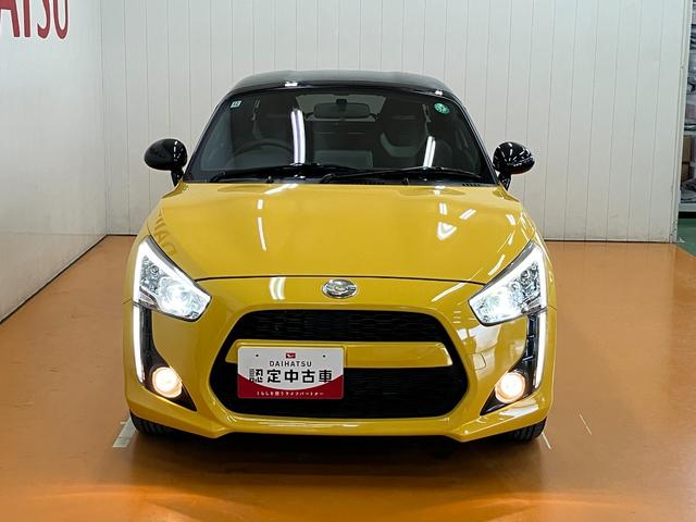 コペン ローブ　Ｓ　５段マニュアルシフト　オープンカー　二人乗　アクティブトップ　ＭＯＭＯ製ステアリング　ビルシュタイン製ショックアブソーバー　レカロ製スポーツシート　ステアリングスイッチ　シートヒーター　キーフリー（4枚目）