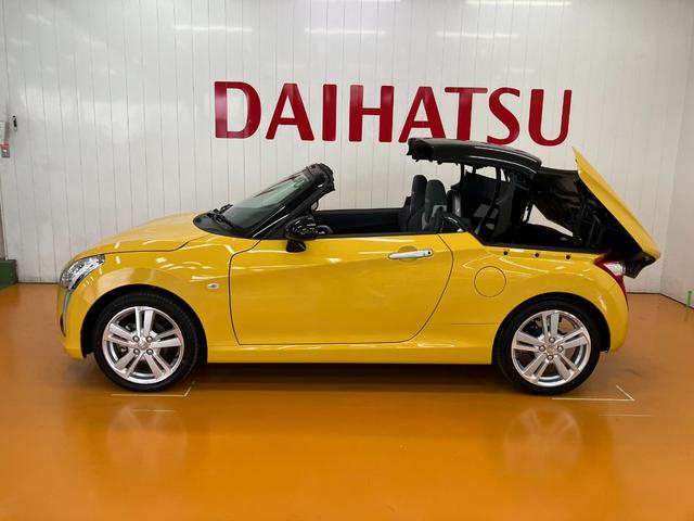 コペン ローブ　Ｓ　５段マニュアルシフト　オープンカー　二人乗　アクティブトップ　ＭＯＭＯ製ステアリング　ビルシュタイン製ショックアブソーバー　レカロ製スポーツシート　ステアリングスイッチ　シートヒーター　キーフリー（7枚目）