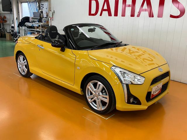 コペン ローブ　Ｓ　５段マニュアルシフト　オープンカー　二人乗　アクティブトップ　ＭＯＭＯ製ステアリング　ビルシュタイン製ショックアブソーバー　レカロ製スポーツシート　ステアリングスイッチ　シートヒーター　キーフリー（10枚目）