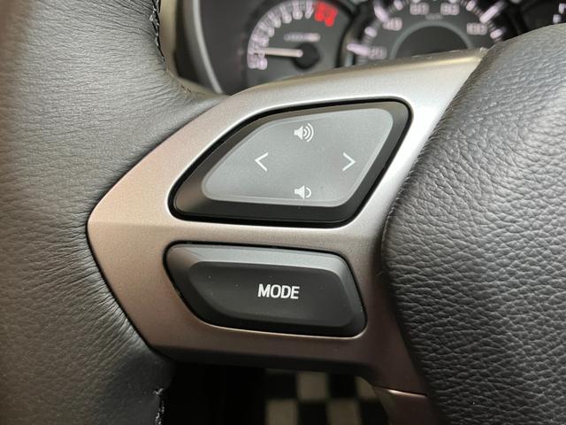 コペン ローブ　Ｓ　５段マニュアルシフト　オープンカー　二人乗　アクティブトップ　ＭＯＭＯ製ステアリング　ビルシュタイン製ショックアブソーバー　レカロ製スポーツシート　ステアリングスイッチ　シートヒーター　キーフリー（18枚目）