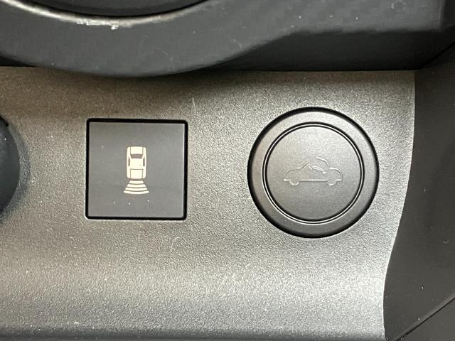 コペン ローブ　Ｓ　５段マニュアルシフト　オープンカー　二人乗　アクティブトップ　ＭＯＭＯ製ステアリング　ビルシュタイン製ショックアブソーバー　レカロ製スポーツシート　ステアリングスイッチ　シートヒーター　キーフリー（19枚目）