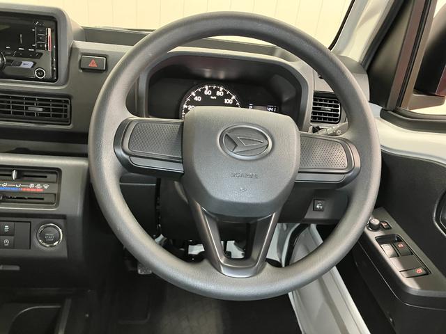 ハイゼットトラック 多目的ダンプ　サポカーＳワイド適合　４ＷＤ５段マニュアルシフト　三方開　ＰＴＯ式　電動格納ミラー　パワーウインドウ　オーディオ　エアコン　Ｐスタート　コーナーセンサー　アイドリングストップ　アクセサリーソケット（16枚目）