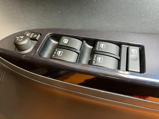 タント カスタムRS トップエディションVS SAIII サポカーSワイド適合 ドラレコ ミラクルオープンドア パノラマモニター対応 ステアリングスイッチ USB接続端子 Pスタート 運転席シートヒーター ETC キーフリー(20枚目)