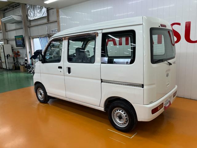 ハイゼットカーゴ スペシャル　５段マニュアルシフト　両側スライドドア　ラジオ　エアコン　光軸調整ダイヤル（6枚目）