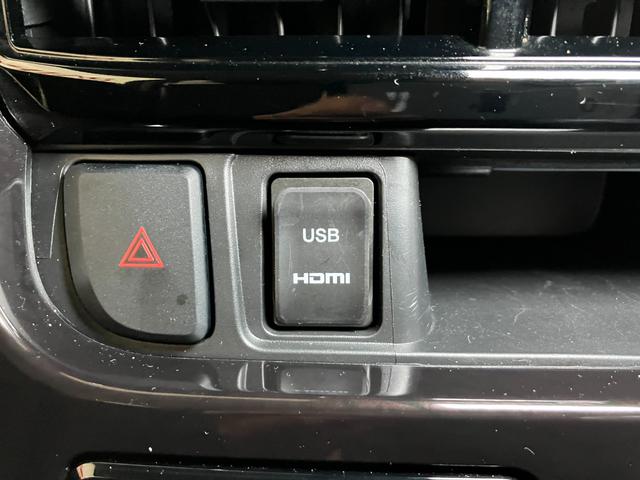 ムーヴ カスタム RS ハイパーSAIII サポカーSワイド適合 オートエアコン フォグランプ ステアリングスイッチ USB接続端子 Pスタート 運転席シートヒーター アイドリングストップ 電動格納ミラー オートハイビーム キーフリー(18枚目)