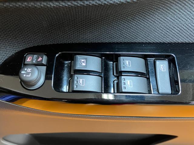 ムーヴ カスタム RS ハイパーSAIII サポカーSワイド適合 オートエアコン フォグランプ ステアリングスイッチ USB接続端子 Pスタート 運転席シートヒーター アイドリングストップ 電動格納ミラー オートハイビーム キーフリー(20枚目)