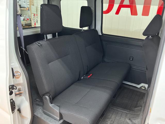 ハイゼットカーゴ クルーズターボＳＡＩＩＩ　サポカーＳワイド適合　ドラレコ　両側スライドドア　Ｂカメラ　ナビ　エアコン　ＵＳＢ接続端子　アイドリングストップ　オートハイビーム　電動格納ミラー　パワーウインドウ　ＥＴＣ　キーレス（22枚目）