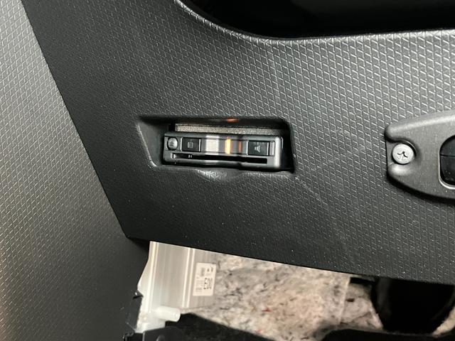 タント カスタムＲＳ　サポカーＳワイド適合　ドラレコ　パノラマモニター対応　ミラクルオープンドア　両側オートスライドドア　電動パーキングブレーキ　ステアリングスイッチ　シートヒーター　コーナーセンサー　キーフリー（21枚目）