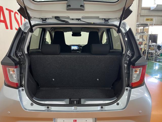 ミライース Ｘ　ＳＡＩＩＩ　サポカーＳワイド適合　エアコン　Ｂカメラ　コーナーセンサー　光軸調整ダイヤル　オートハイビーム　アイドリングストップ　横滑り防止機能　誤発進抑制機能　電動格納ミラー　パワーウインドウ　キーレス（10枚目）