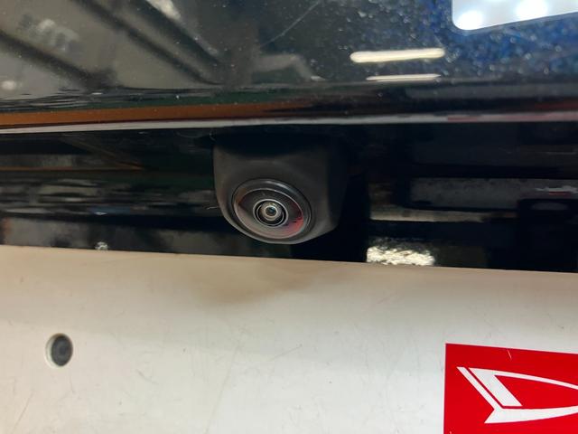 カローラ ハイブリッド　ダブルバイビー　衝突被害軽減ブレーキシステム　レーダークルーズコントロール　ステアリングスイッチ　シートヒーター　電動パーキングブレーキ　ドライブモード切り替えスイッチ　ＳＯＳスイッチ　ＥＴＣ　キーフリー（31枚目）