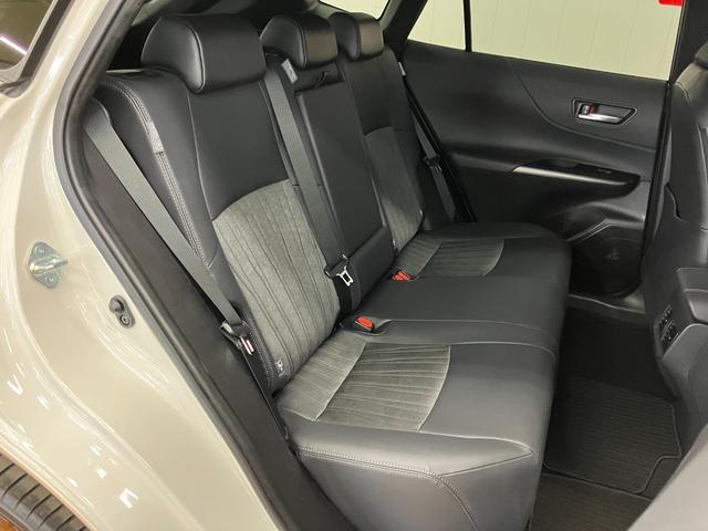 ハリアー Ｚ　衝突被害軽減ブレーキシステム　ルームミラー一体型ドラレコ　全周囲カメラ　パワーバックドア　ＳＯＳスイッチ　レーザークルーズコントロール　ＪＢＬプレミアムサウンドシステム　電動パーキングブレーキ（28枚目）