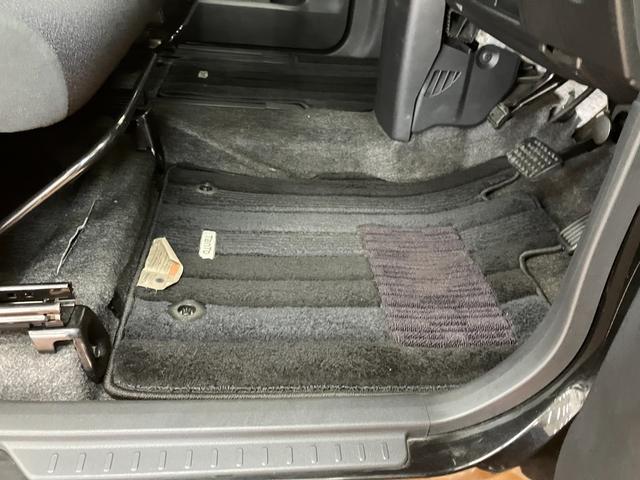 タント カスタムＸ　ミラクルオープンドア　片側オートスライドドア　オーディオ　オートエアコン　Ｐスタート　エコアイドル　横滑り防止装置　ＥＴＣ　キーフリー（21枚目）