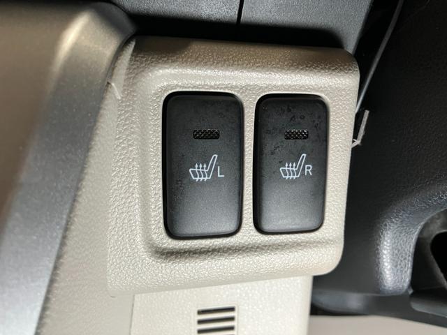 キャスト スタイルＧ　ＶＳ　ＳＡＩＩＩ　サポカーＳワイド適合　ドラレコ　パノラマモニター対応　ステアリングスイッチ　ＵＳＢ接続端子　ＥＴＣ　Ｐスタート　アイドリングストップ　オートハイビーム　誤発進抑制機能　シートヒーター　キーフリー（18枚目）