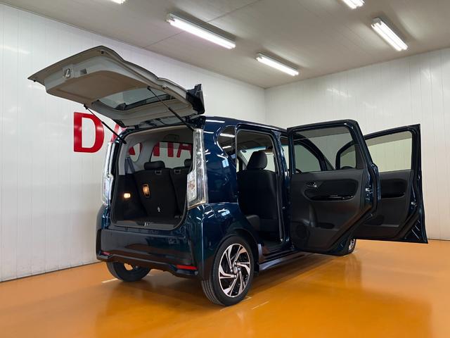 ムーヴ カスタム　ＲＳ　ハイパーリミテッドＳＡＩＩＩ　サポカーＳワイド適合　パノラマモニター対応　ＵＳＢ接続端子　オートエアコン　ステアリングスイッチ　Ｐスタート　運転席シートヒーター　アイドリングストップ　オートハイビーム　電動格納ミラー　キーフリー（9枚目）