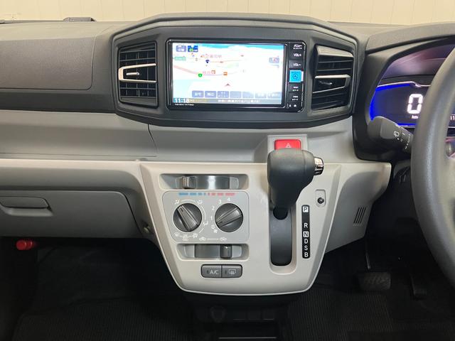 ミライース Ｘ　ＳＡＩＩＩ　サポカーＳワイド適合　Ｂカメラ　エアコン　コーナーセンサー　光軸調整ダイヤル　オートハイビーム　アイドリングストップ　横滑り防止機能　誤発進抑制機能　電動格納ミラー　パワーウインドウ　キーレス（12枚目）