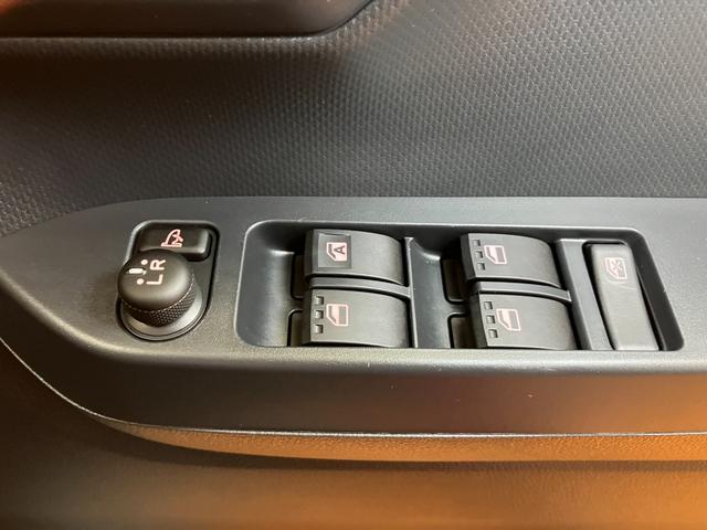 ミライース Ｘ　ＳＡＩＩＩ　サポカーＳワイド適合　Ｂカメラ　エアコン　コーナーセンサー　光軸調整ダイヤル　オートハイビーム　アイドリングストップ　横滑り防止機能　誤発進抑制機能　電動格納ミラー　パワーウインドウ　キーレス（16枚目）