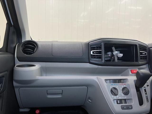 ミライース X SAIII サポカーSワイド適合 エアコン Bカメラ コーナーセンサー 光軸調整ダイヤル オートハイビーム アイドリングストップ 横滑り防止機能 誤発進抑制機能 電動格納ミラー パワーウインドウ キーレス(11枚目)