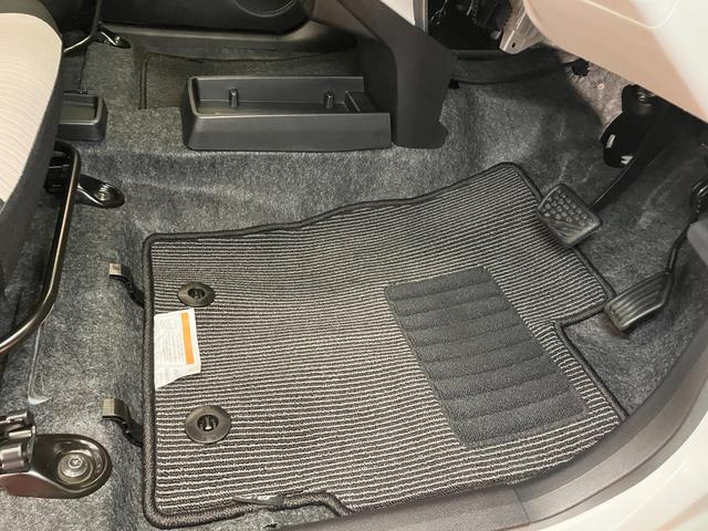 ミライース X SAIII サポカーSワイド適合 エアコン Bカメラ コーナーセンサー 光軸調整ダイヤル オートハイビーム アイドリングストップ 横滑り防止機能 誤発進抑制機能 電動格納ミラー パワーウインドウ キーレス(19枚目)