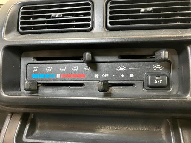ハイゼットトラック エアコン・パワステ スペシャル 4WD 三方開 エアコン ラジオ パワーステアリング(16枚目)