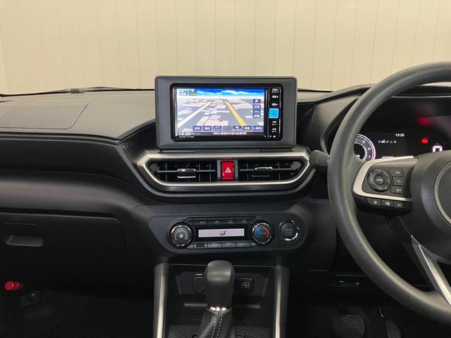 ロッキー X サポカーSワイド適合 ドラレコ パノラマモニター対応 電動パーキングブレーキ USB接続端子 ステアリングスイッチ コーナーセンサー キーフリー(12枚目)