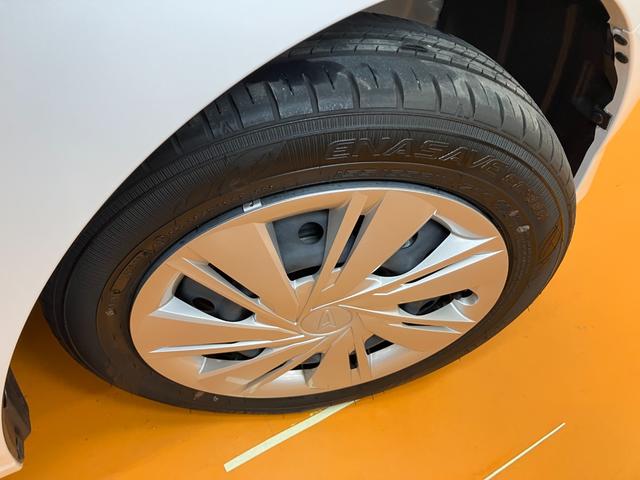 ミライース X SAIII サポカーSワイド適合 エアコン Bカメラ コーナーセンサー 光軸調整ダイヤル オートハイビーム アイドリングストップ 横滑り防止機能 誤発進抑制機能 電動格納ミラー パワーウインドウ キーレス(21枚目)