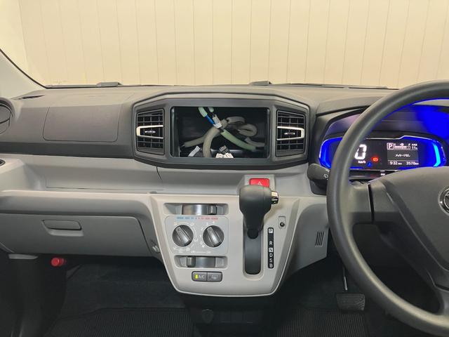 ミライース X SAIII サポカーSワイド適合 エアコン Bカメラ コーナーセンサー 光軸調整ダイヤル オートハイビーム アイドリングストップ 横滑り防止機能 誤発進抑制機能 電動格納ミラー パワーウインドウ キーレス(12枚目)