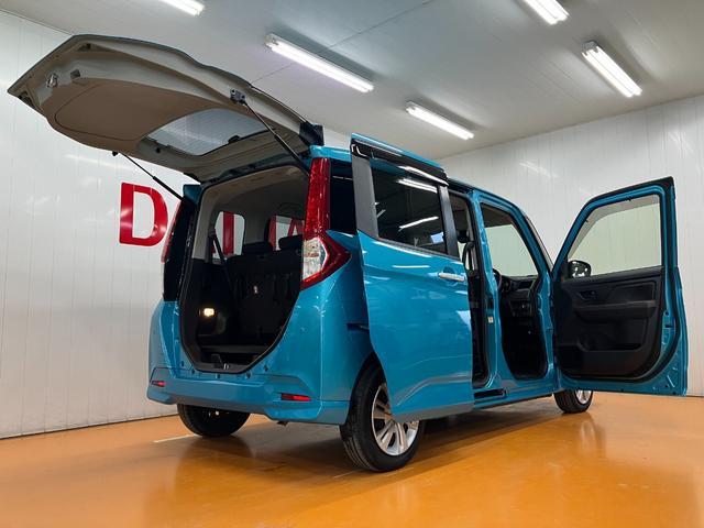 ルーミー Ｇ　サポカーＳワイド適合　ドラレコ　両側オートスライドドア　全周囲カメラ　ステアリングスイッチ　ＵＳＢ接続端子　Ｐスタート　コーナーセンサー　電動格納ミラー　キーフリー（8枚目）