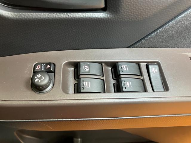 ルーミー Ｇ　サポカーＳワイド適合　ドラレコ　両側オートスライドドア　全周囲カメラ　ステアリングスイッチ　ＵＳＢ接続端子　Ｐスタート　コーナーセンサー　電動格納ミラー　キーフリー（18枚目）