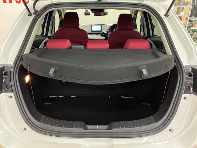 デミオ 15Sノーブルクリムゾン 衝突被害軽減ブレーキシステム ドラレコ 全周囲カメラ クルーズコントロール ステアリングスイッチ シートヒーター USB接続端子 ヘッドアップディスプレイ ETC コーナーセンサー キーフリー(11枚目)