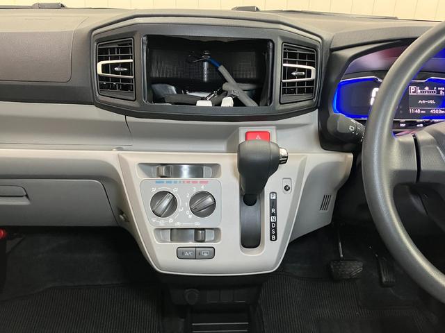 ミライース Ｘ　ＳＡＩＩＩ　サポカーＳワイド適合　エアコン　コーナーセンサー　光軸調整ダイヤル　オートハイビーム　アイドリングストップ　横滑り防止機能　誤発進抑制機能　電動格納ミラー　パワーウインドウ　キーレス（12枚目）