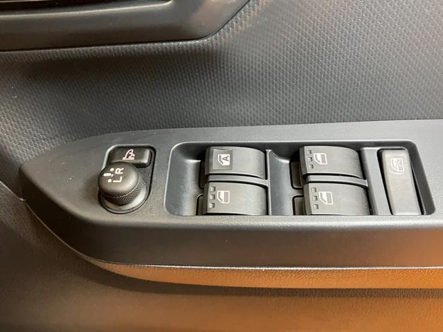 ミライース X SAIII サポカーSワイド適合 Bカメラ エアコン コーナーセンサー 光軸調整ダイヤル オートハイビーム アイドリングストップ 横滑り防止機能 誤発進抑制機能 電動格納ミラー パワーウインドウ キーレス(16枚目)