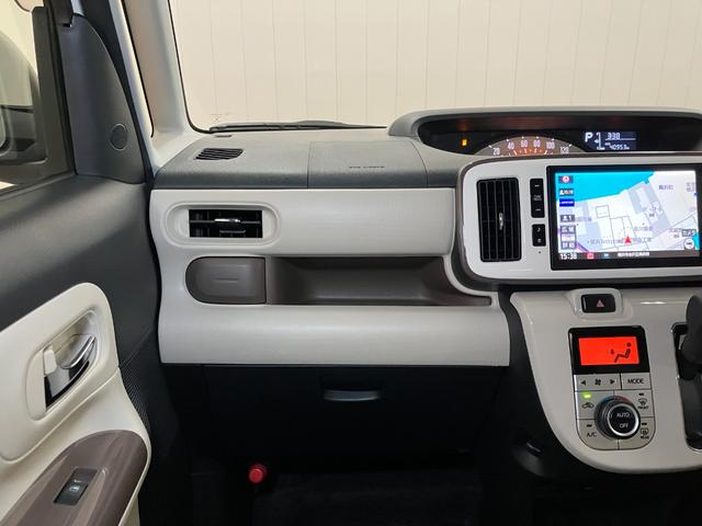 ムーヴキャンバス Ｘメイクアップリミテッド　ＳＡＩＩＩ　サポカーＳワイド適合　Ｂカメラ　ＥＴＣ　ドラレコ　ステアリングスイッチ　両側オートスライドドア　オートハイビーム　横滑り防止機能　誤発進抑制機能　置きラクボックス　電動格納ミラー　キーフリー（11枚目）