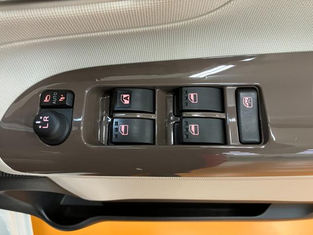 ムーヴキャンバス Ｘメイクアップリミテッド　ＳＡＩＩＩ　サポカーＳワイド適合　Ｂカメラ　ＥＴＣ　ドラレコ　ステアリングスイッチ　両側オートスライドドア　オートハイビーム　横滑り防止機能　誤発進抑制機能　置きラクボックス　電動格納ミラー　キーフリー（16枚目）