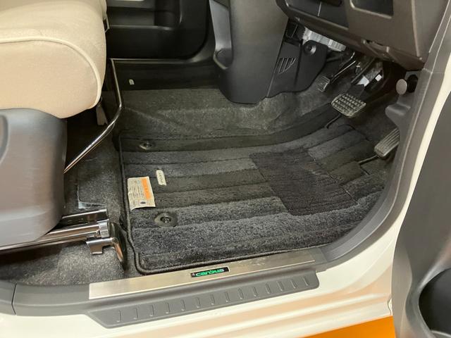 ムーヴキャンバス Ｘメイクアップリミテッド　ＳＡＩＩＩ　サポカーＳワイド適合　Ｂカメラ　ＥＴＣ　ドラレコ　ステアリングスイッチ　両側オートスライドドア　オートハイビーム　横滑り防止機能　誤発進抑制機能　置きラクボックス　電動格納ミラー　キーフリー（21枚目）