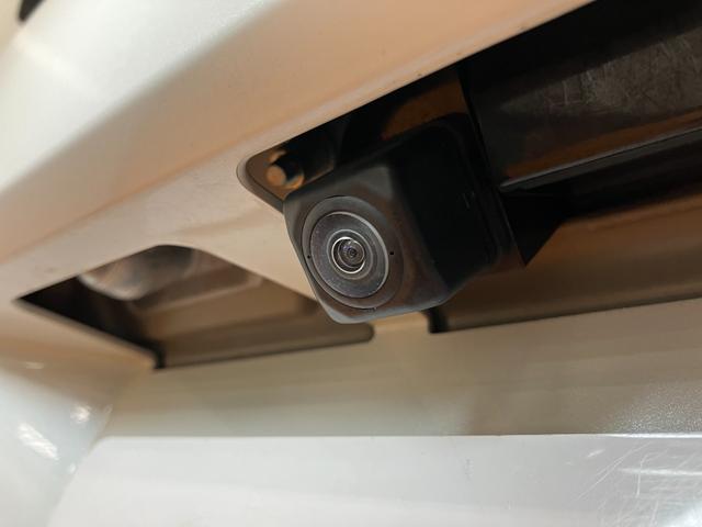 ムーヴキャンバス Ｘメイクアップリミテッド　ＳＡＩＩＩ　サポカーＳワイド適合　Ｂカメラ　ＥＴＣ　ドラレコ　ステアリングスイッチ　両側オートスライドドア　オートハイビーム　横滑り防止機能　誤発進抑制機能　置きラクボックス　電動格納ミラー　キーフリー（23枚目）